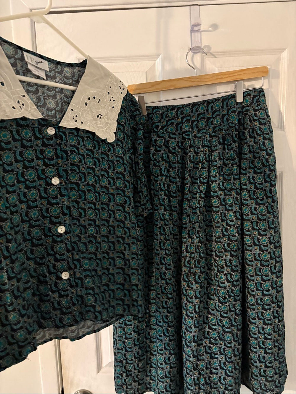 90s Vintage 2 Piece Skirt Set Eyelet Collar Rayon Made in USA L - Picture 3 of 10